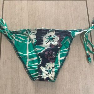 NWOT Honolua bikini bottom